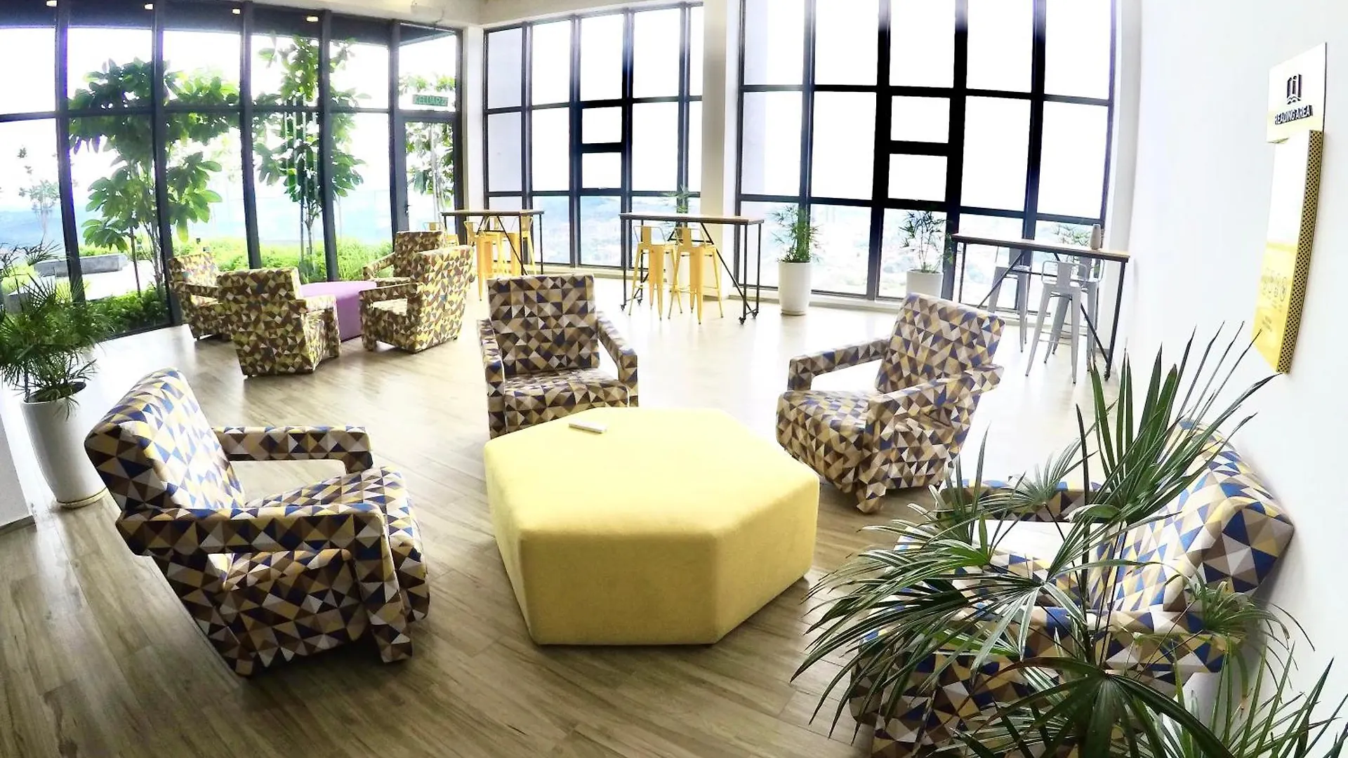 Ekocheras Cozy Suite Above Mall & Mrt With Cityview Kuala Lumpur 0*,  Malesia
